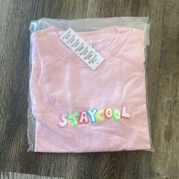 Stay cool Logo Printed Graphic Funk T-Shirt Short Sleeve Unisex Pink Rose M NWT - Picture 3 of 4